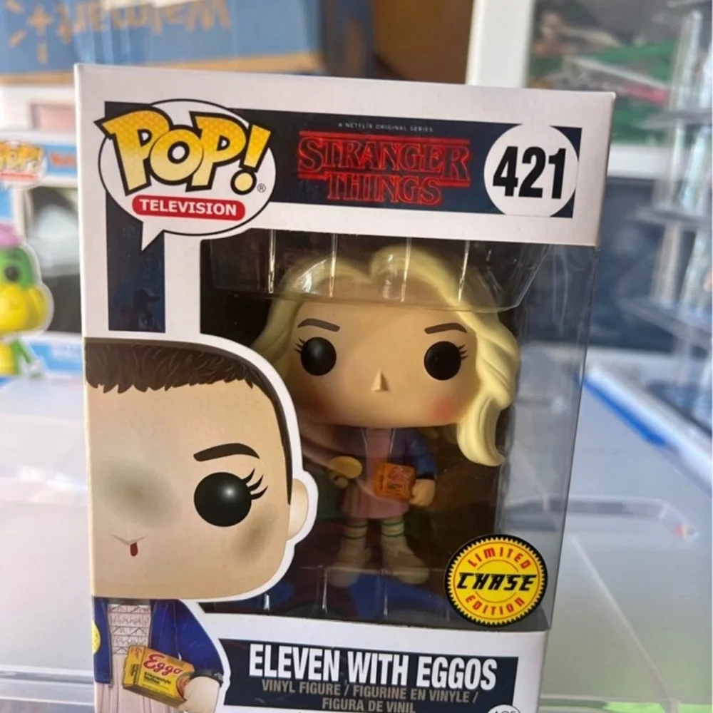 Funko Pop! Vinyl: Stranger Things - Eleven with Eggos (Chase) #421 New